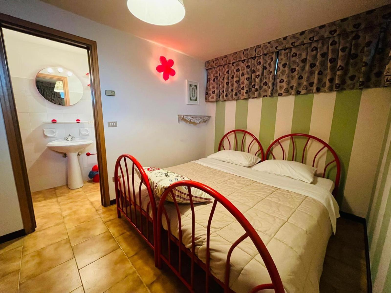 San Luigi - Rooms & Apartments Campodolcino Habitación foto